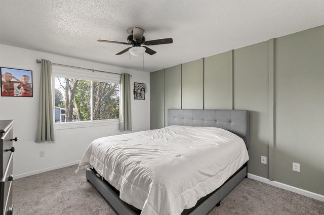 215 19th Avenue SW, Altoona, IA 50009