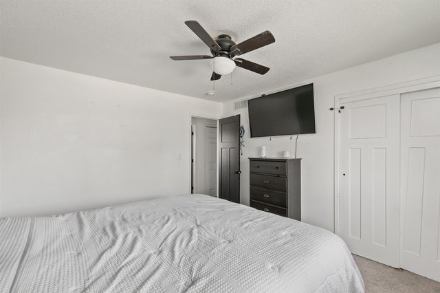 215 19th Avenue SW, Altoona, IA 50009