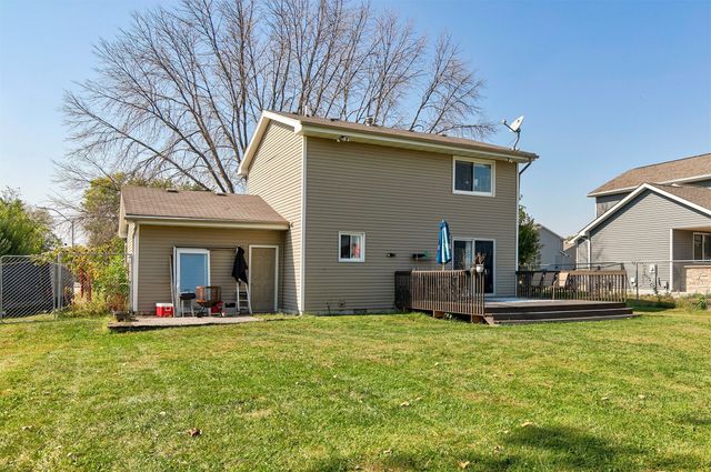 215 19th Avenue SW, Altoona, IA 50009