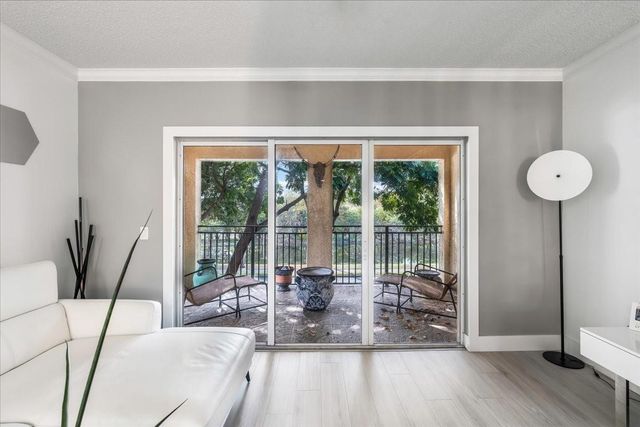 2452 Centergate Drive 203, Miramar, FL 33025