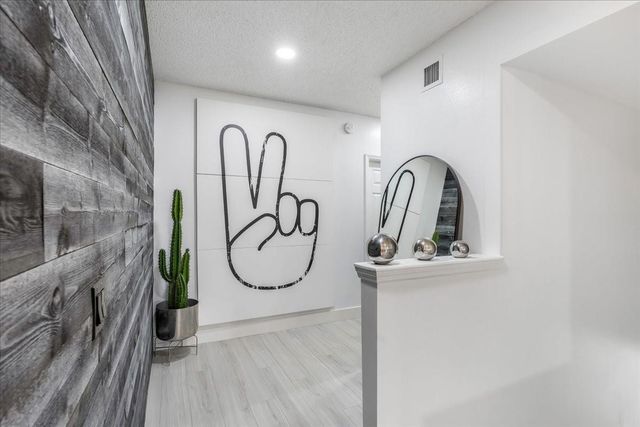 2452 Centergate Drive 203, Miramar, FL 33025