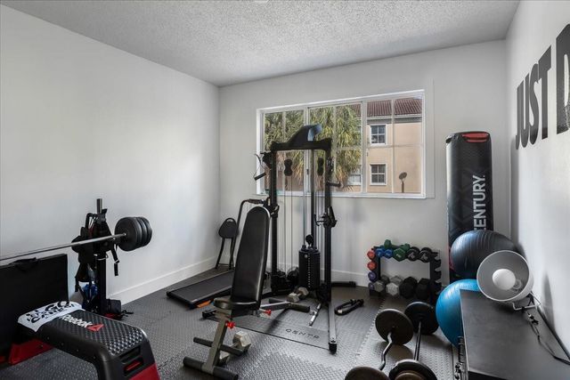 2452 Centergate Drive 203, Miramar, FL 33025