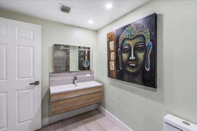 2452 Centergate Drive 203, Miramar, FL 33025