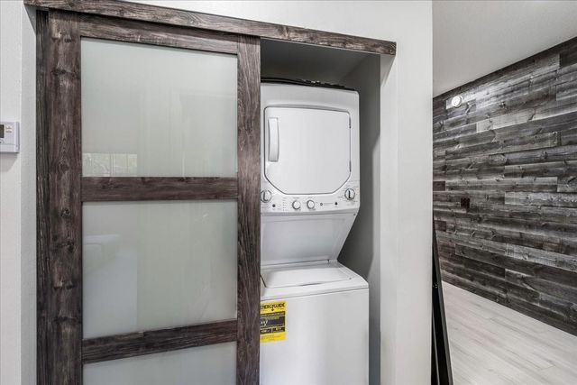 2452 Centergate Drive 203, Miramar, FL 33025