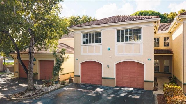 2452 Centergate Drive 203, Miramar, FL 33025