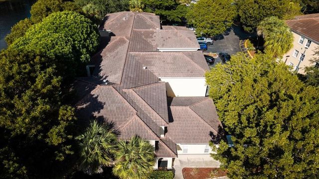 2452 Centergate Drive 203, Miramar, FL 33025