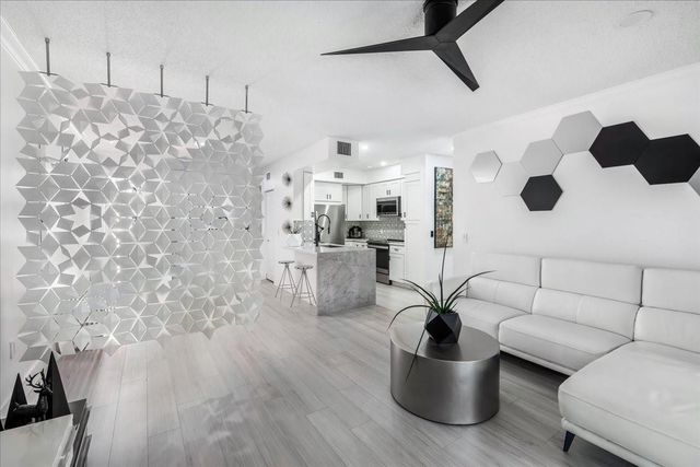 2452 Centergate Drive 203, Miramar, FL 33025