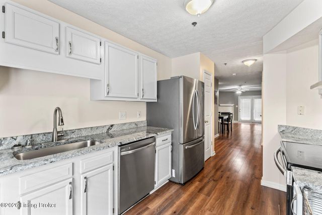 1144 Neon Way, Louisville, KY 40204