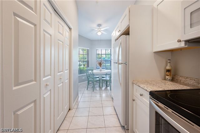 367 Dover PL 1002, Naples, FL 34104