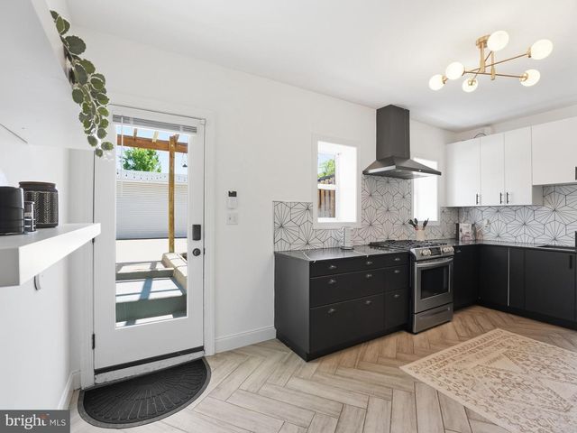 508 KENYON ST NW, Washington, DC 20010