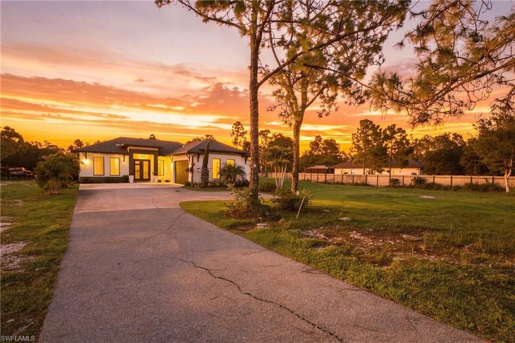 2885 41st AVE NE, NAPLES, FL 34120 — photo 2