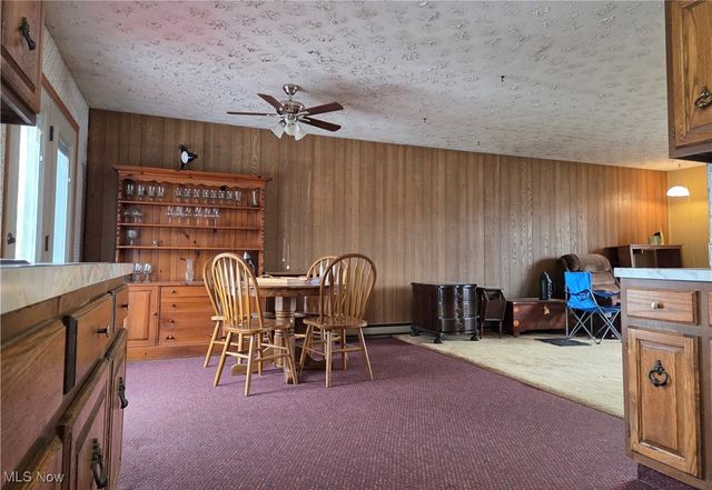 155 Sandy Drive SE, New Philadelphia, OH 44663