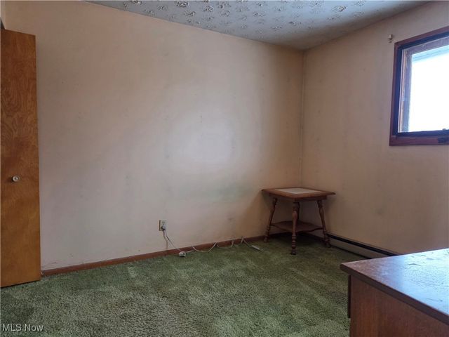 155 Sandy Drive SE, New Philadelphia, OH 44663