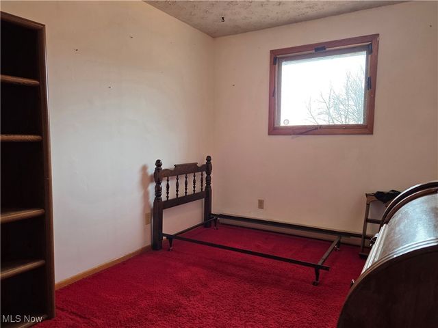 155 Sandy Drive SE, New Philadelphia, OH 44663