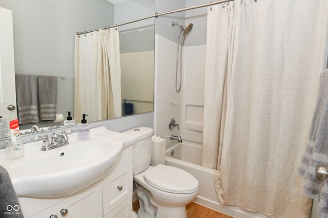 9675 Stonewall Lane, Avon, IN 46123