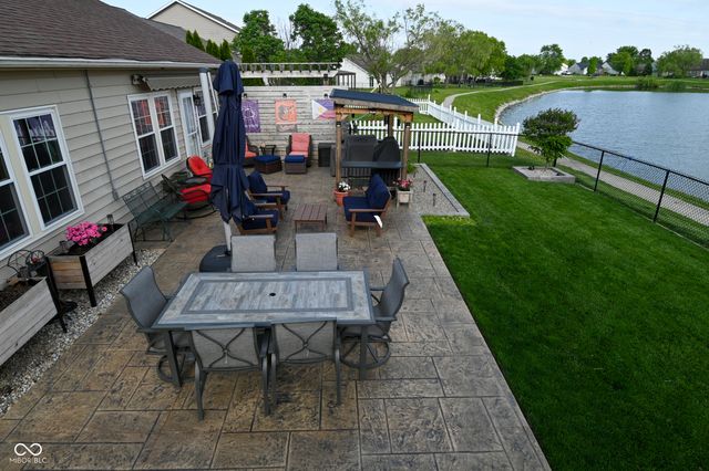 9675 Stonewall Lane, Avon, IN 46123