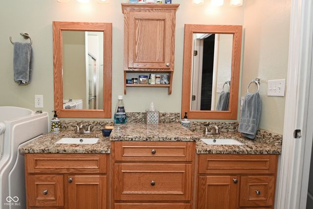 9675 Stonewall Lane, Avon, IN 46123