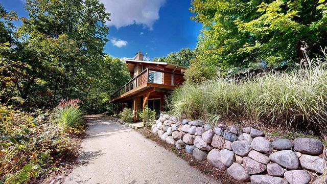 W7724 Deep Pond ROAD, Whitewater, WI 53190