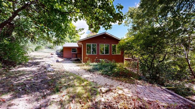 W7724 Deep Pond ROAD, Whitewater, WI 53190