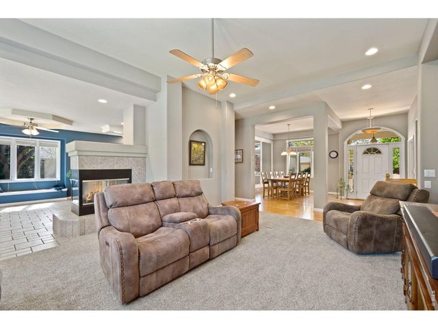 527 Valley View Rd, Loveland, CO 80537