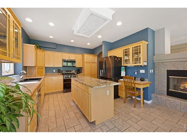 527 Valley View Rd, Loveland, CO 80537