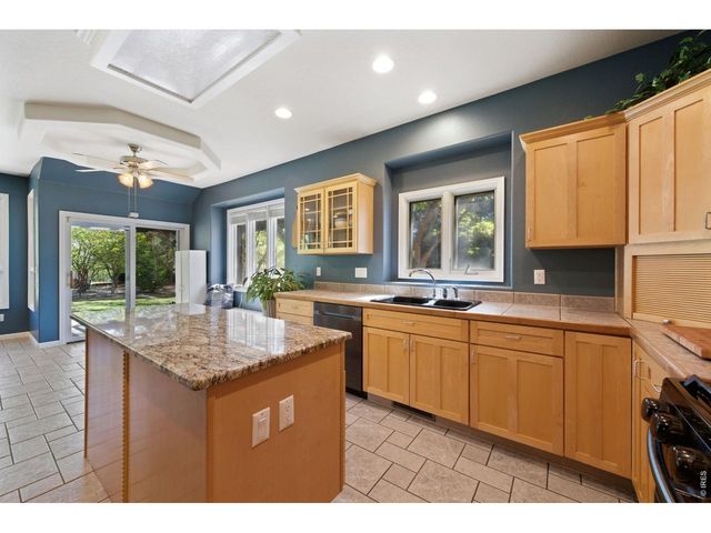 527 Valley View Rd, Loveland, CO 80537
