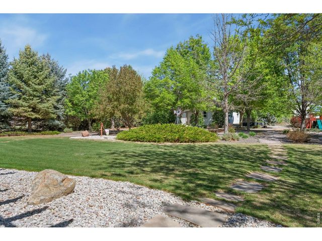 527 Valley View Rd, Loveland, CO 80537