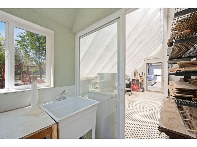 527 Valley View Rd, Loveland, CO 80537
