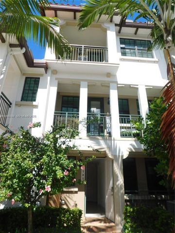 11317 SW 15th St 11317, Pembroke Pines, FL 33025