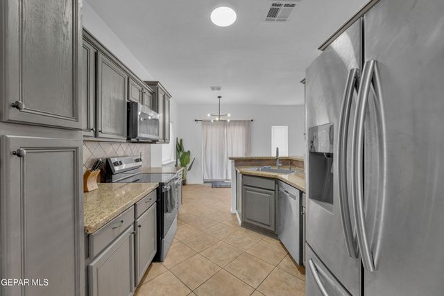 3176 SAMANTHA RAE Place, El Paso, TX 79938