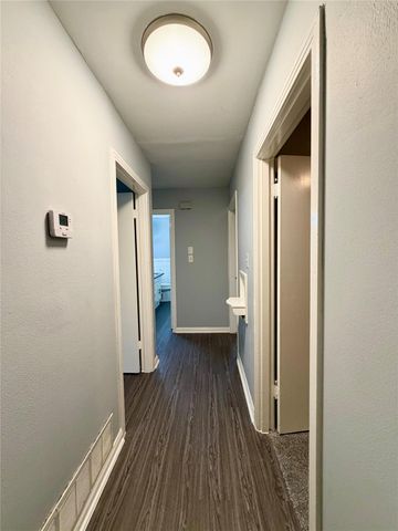 702 Loper Street, Houston, TX 77017