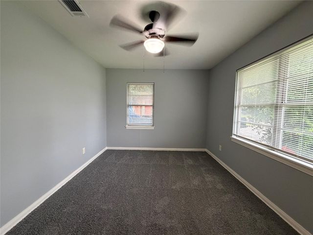 702 Loper Street, Houston, TX 77017