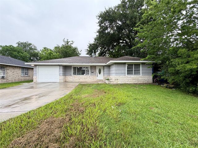 702 Loper Street, Houston, TX 77017