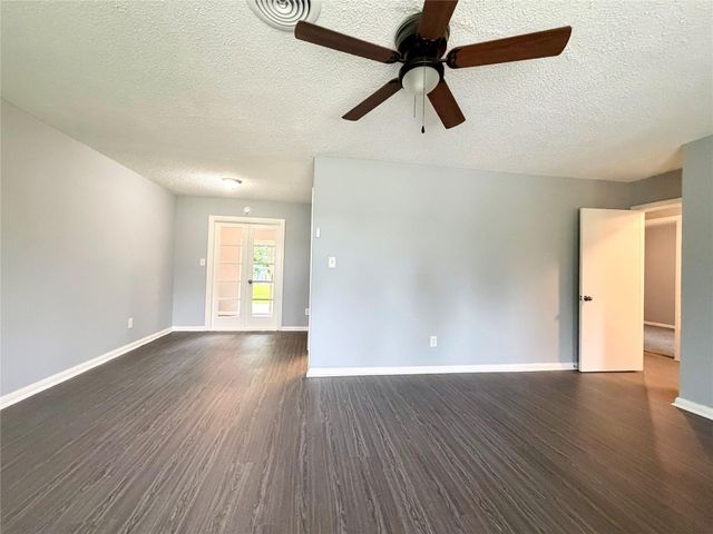 702 Loper Street, Houston, TX 77017