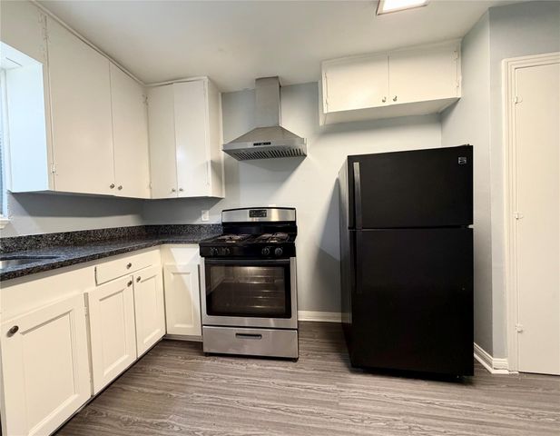 702 Loper Street, Houston, TX 77017