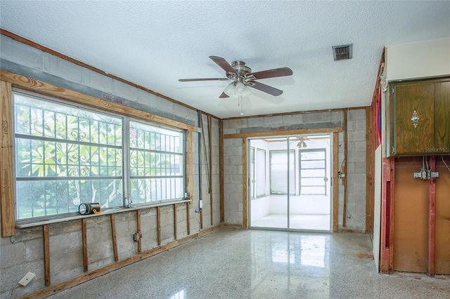 8302 LOPEZ DRIVE, Tampa, FL 33615