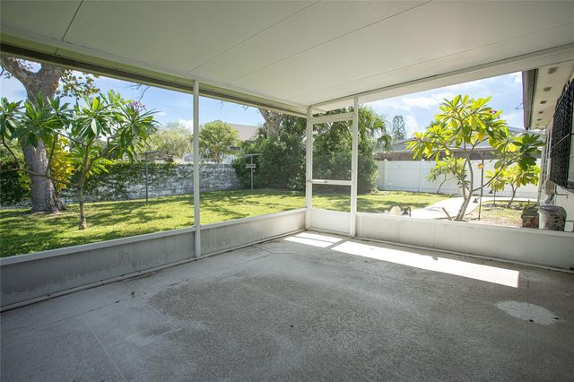 8302 LOPEZ DRIVE, Tampa, FL 33615