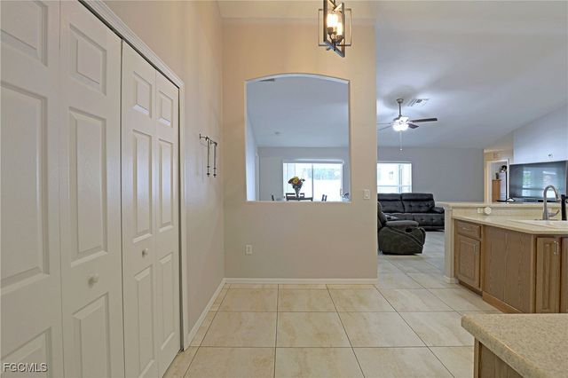 2452 Nature Pointe LOOP, Fort Myers, FL 33905