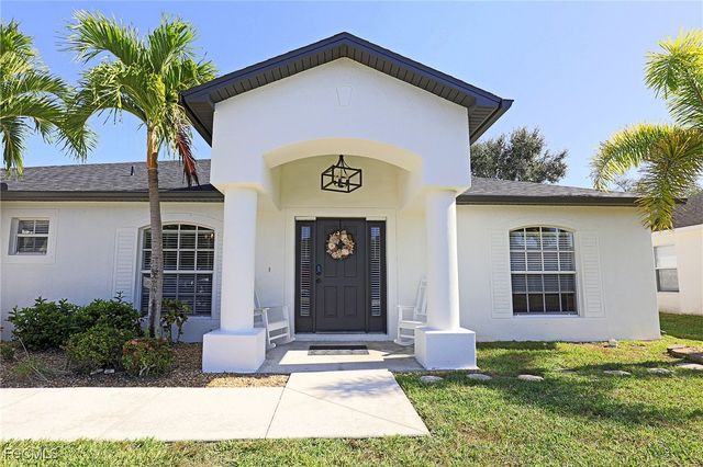 2452 Nature Pointe LOOP, Fort Myers, FL 33905