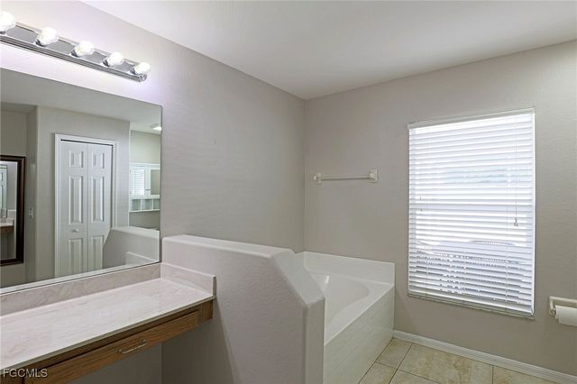 2452 Nature Pointe LOOP, Fort Myers, FL 33905