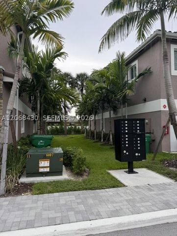1521 NW 94th Way 1, Coral Springs, FL 33071