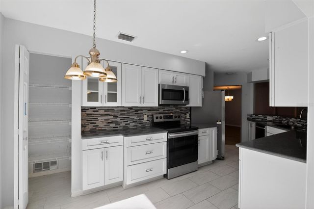 3644 N LAURELWOOD LOOP, Beverly Hills, FL 34465