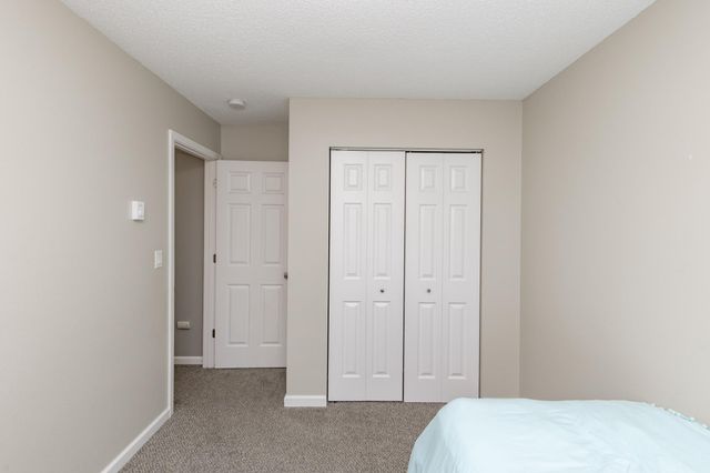 505 4th Street E, Horace, ND 58047