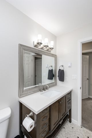 505 4th Street E, Horace, ND 58047