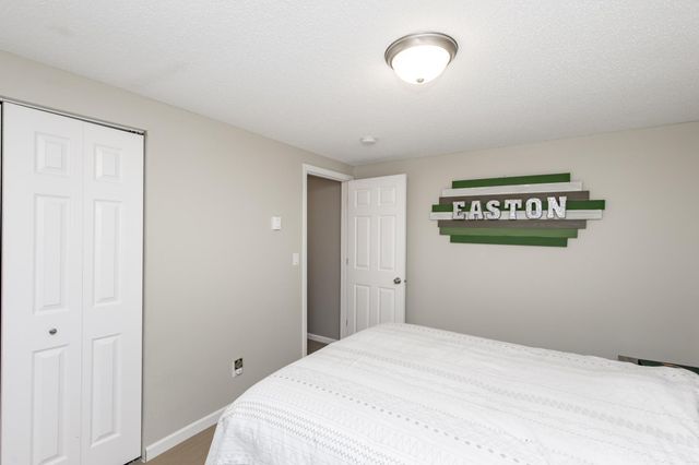 505 4th Street E, Horace, ND 58047