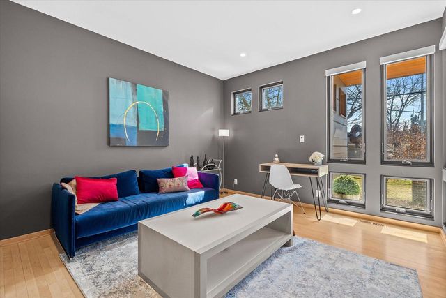 122 Devon STREET, Whitefish Bay, WI 53217