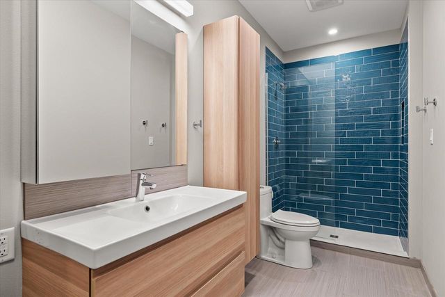 122 Devon STREET, Whitefish Bay, WI 53217