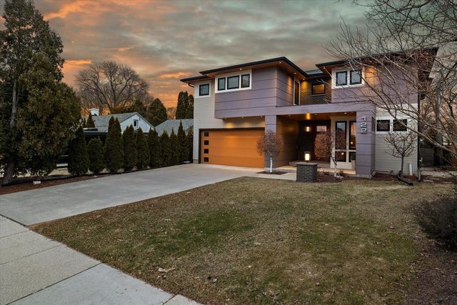 122 Devon STREET, Whitefish Bay, WI 53217