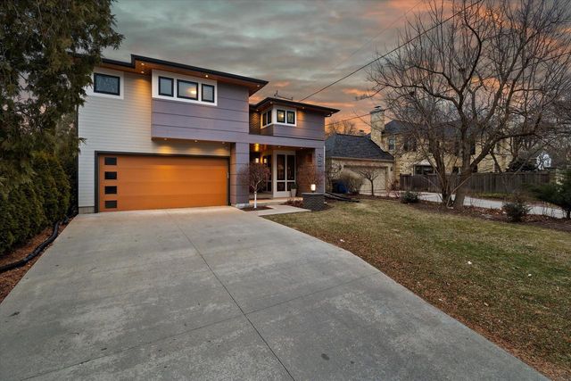 122 Devon STREET, Whitefish Bay, WI 53217