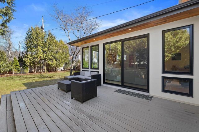 122 Devon STREET, Whitefish Bay, WI 53217